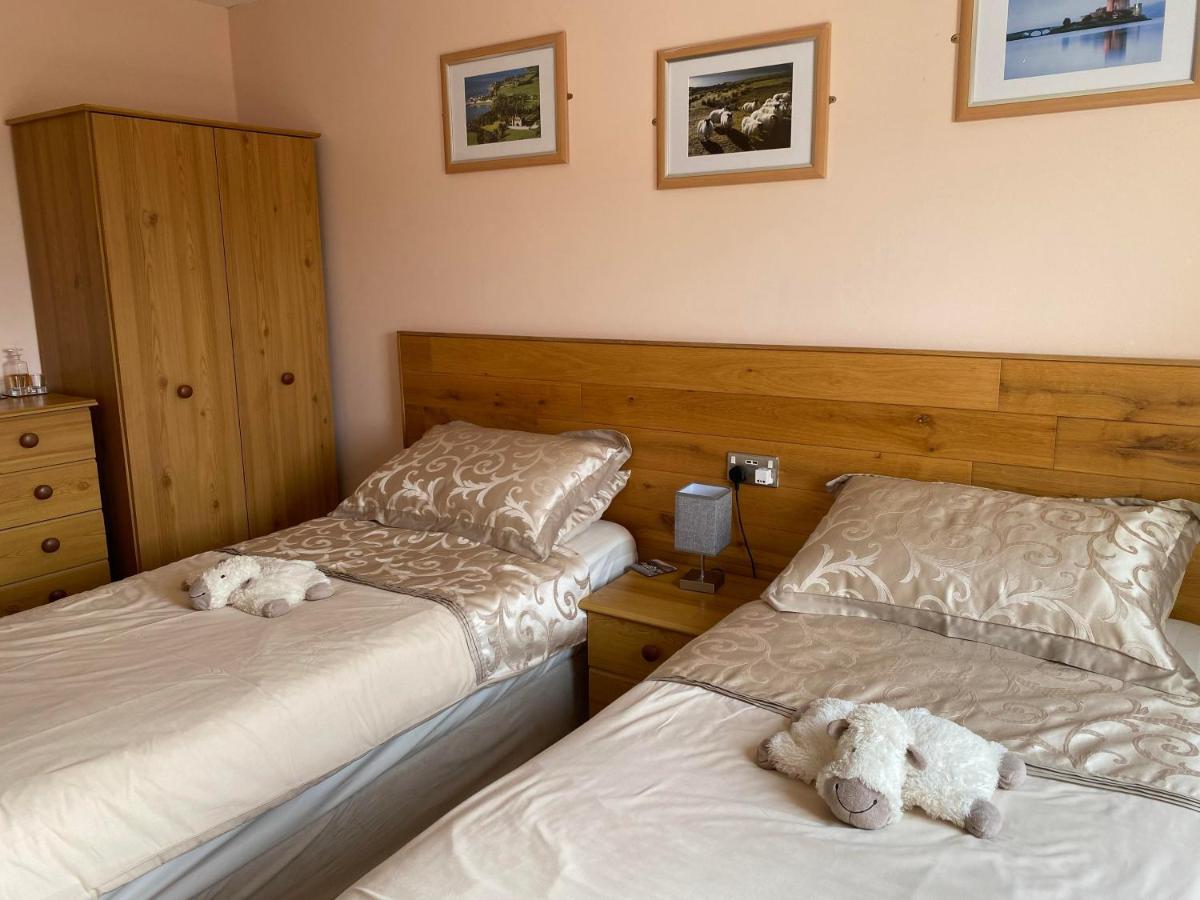 Creag Dubh Bed & Breakfast Kyle of Lochalsh Buitenkant foto